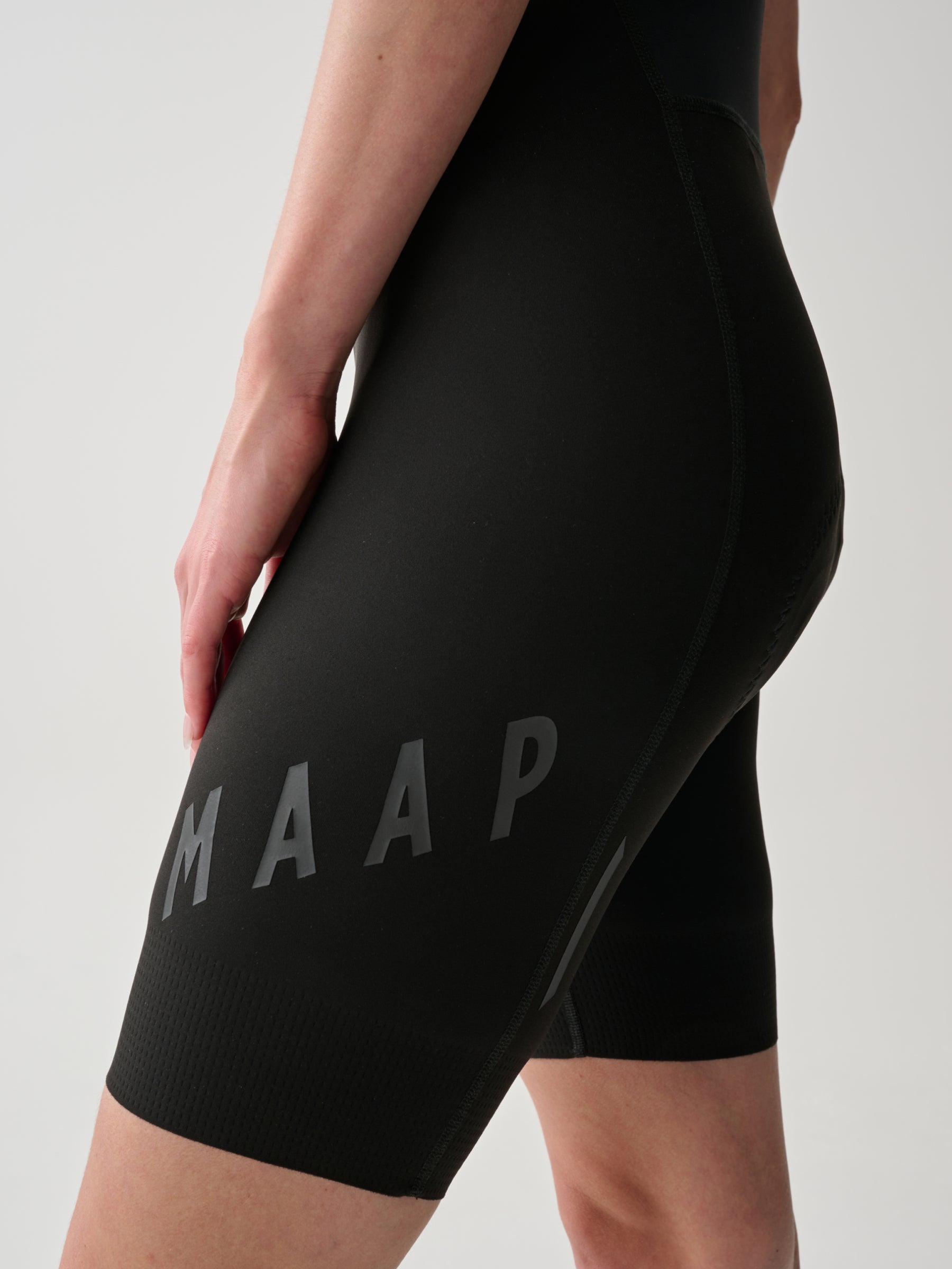Women's Aeon Bib Short